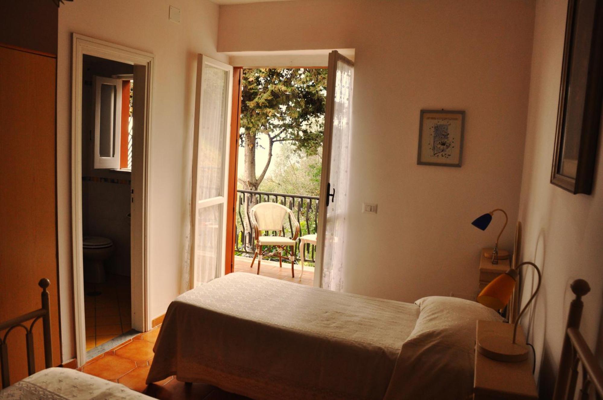 Villa Laura Sea View Apartments 圣塔·马里亚·迪·卡斯特 客房 照片
