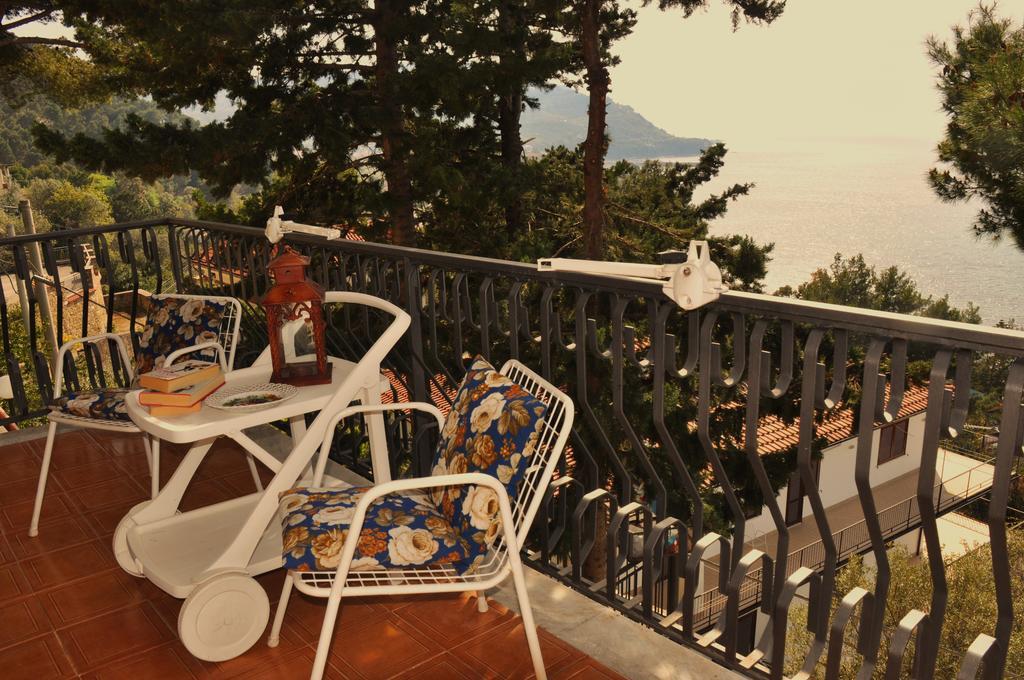 Villa Laura Sea View Apartments 圣塔·马里亚·迪·卡斯特 外观 照片